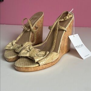 STUART WEITZMAN | Snake Skin Vintage Bow Wedge Sandals - Size 10
